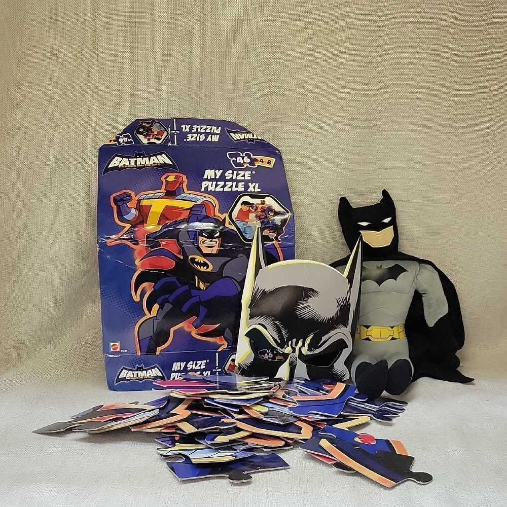 Batman My Size‎ Puzzle XL with Plush Toy - Blue and Black And Paper Mask